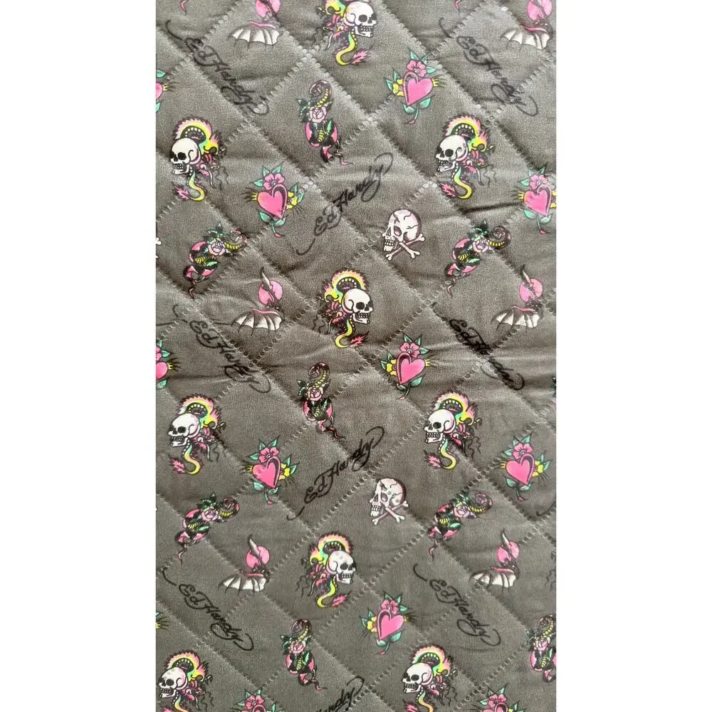 Ed Hardy 3 Piece Full/Queen Quilt Set Skulls Hearts Tattoo Grey Pink NWT